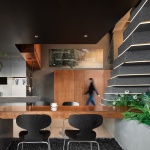 YIHE by BLEND DESIGN