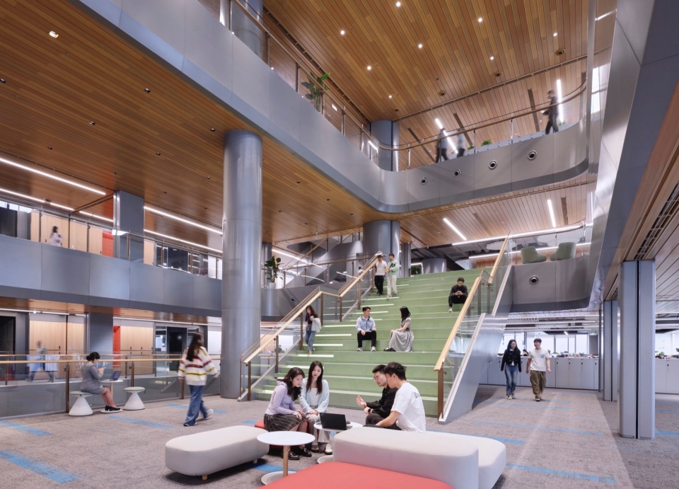 New Headquarters for WeBank by SOM