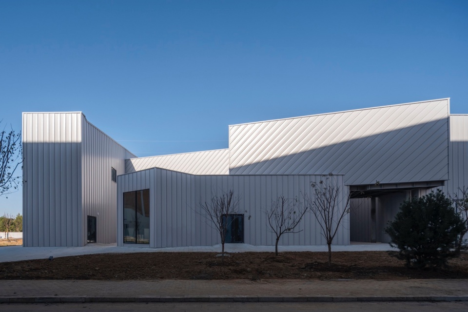 Yue Art Museum Yue Equestrian Hall by CU Office