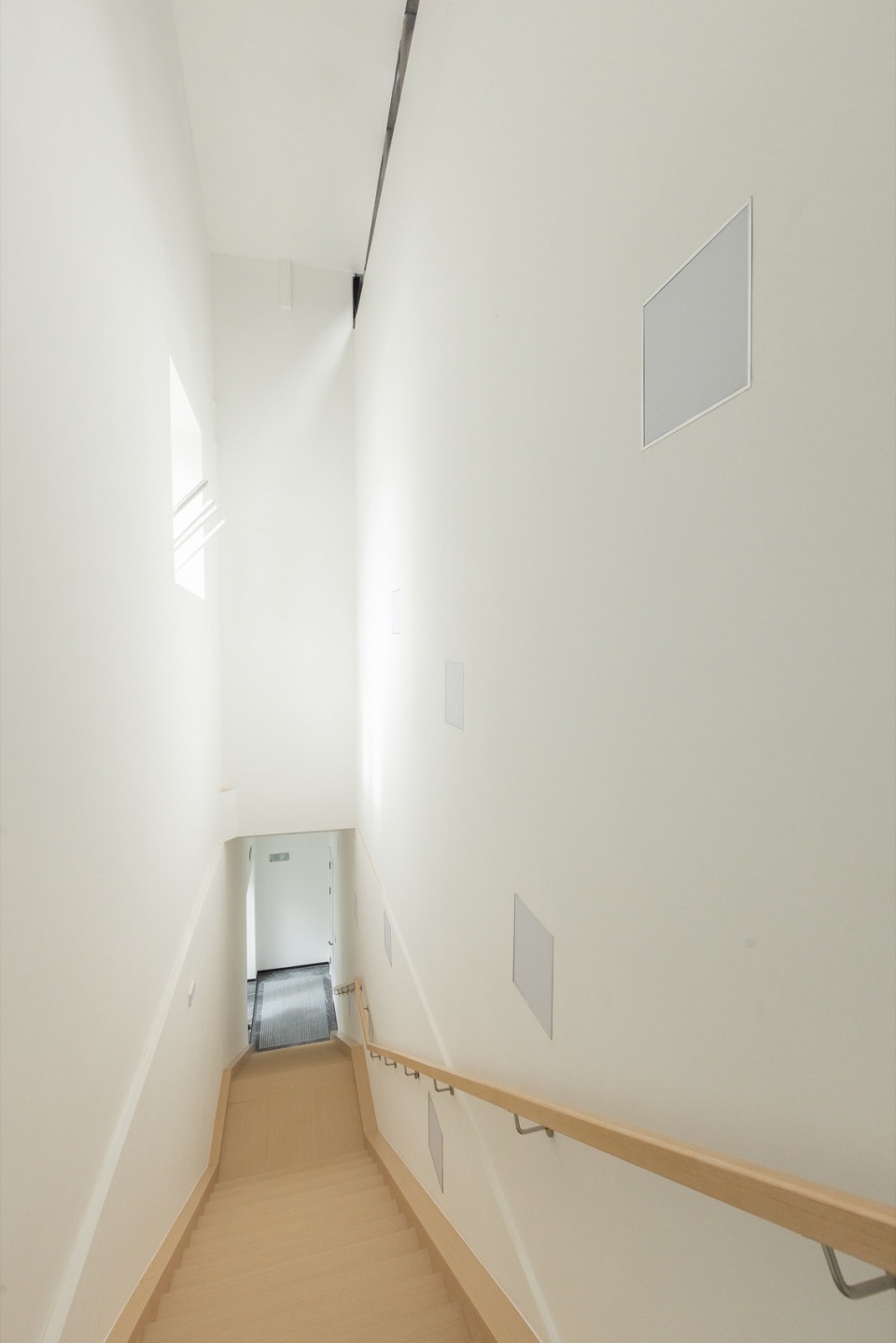 Yue Art Museum Yue Equestrian Hall by CU Office