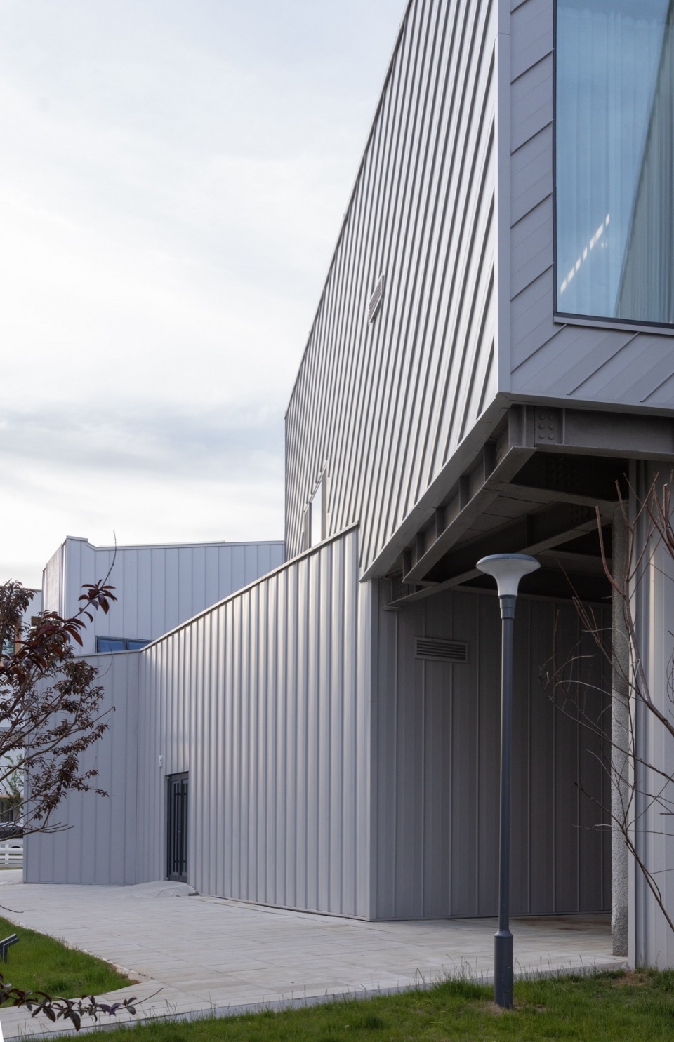 Yue Art Museum Yue Equestrian Hall by CU Office