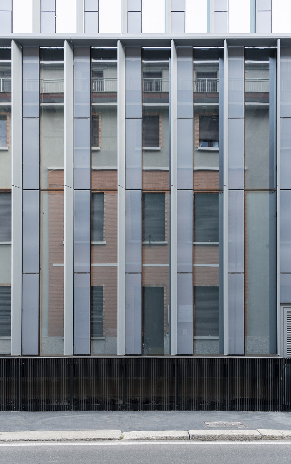 lybra office complex by park associati