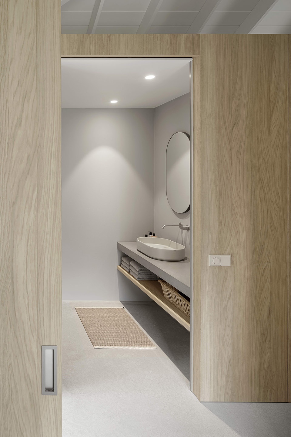 senior shelter by i29 architects