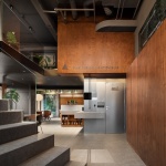 YIHE by BLEND DESIGN
