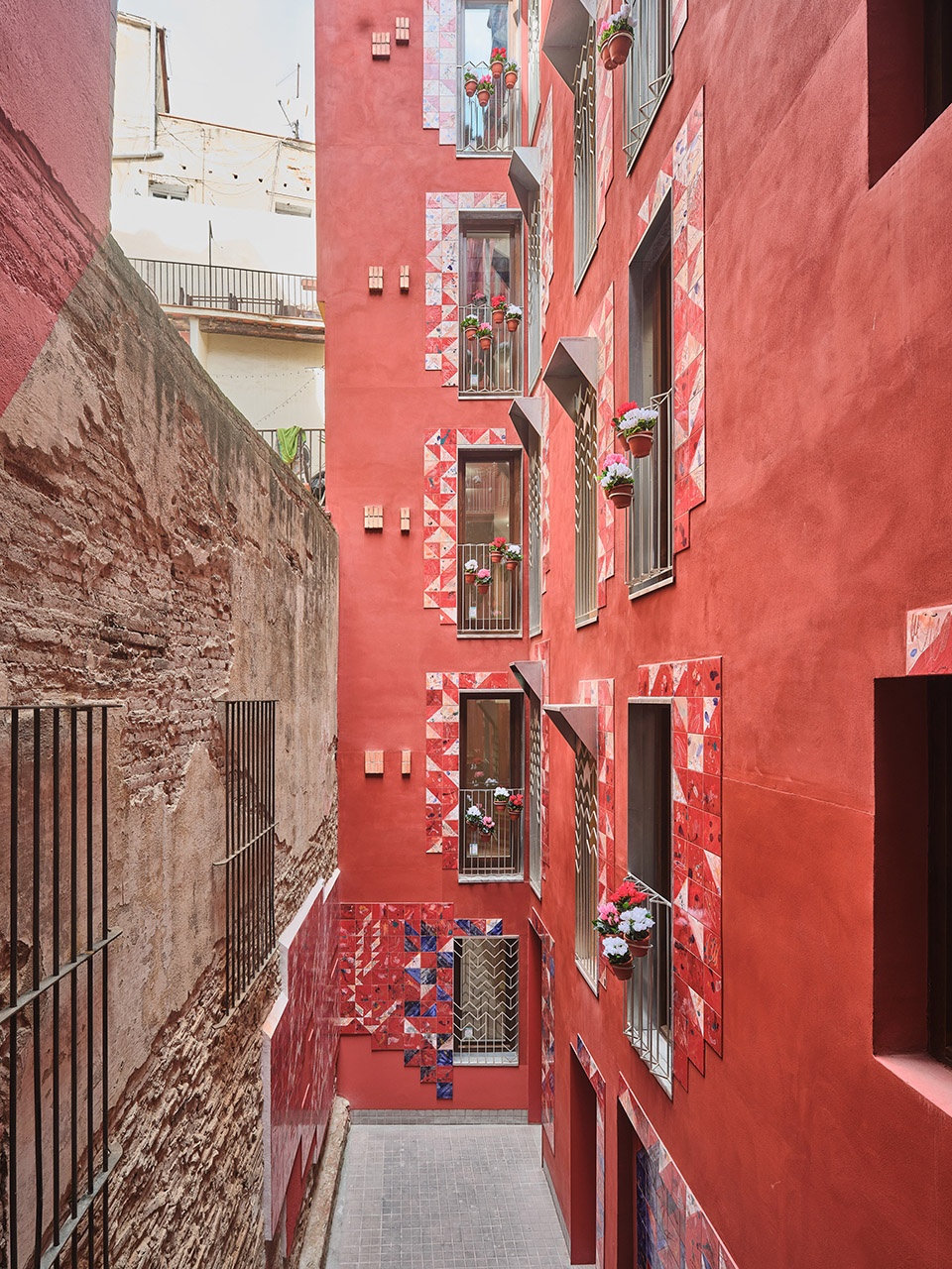 lady raval social housing by mias architects