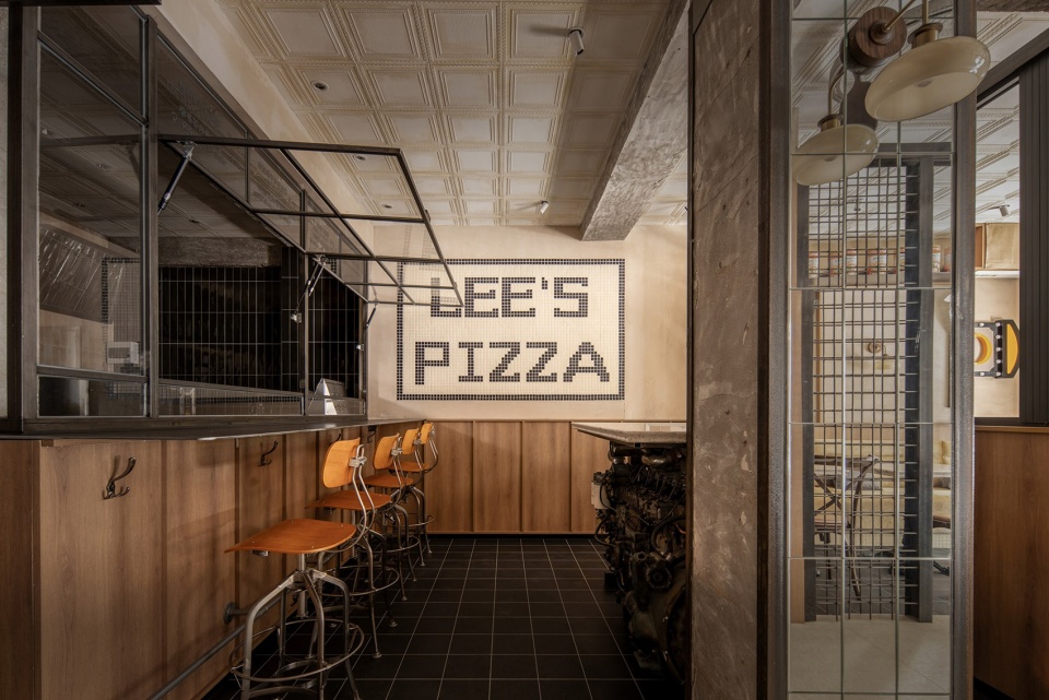 lees pizza by baicai design office