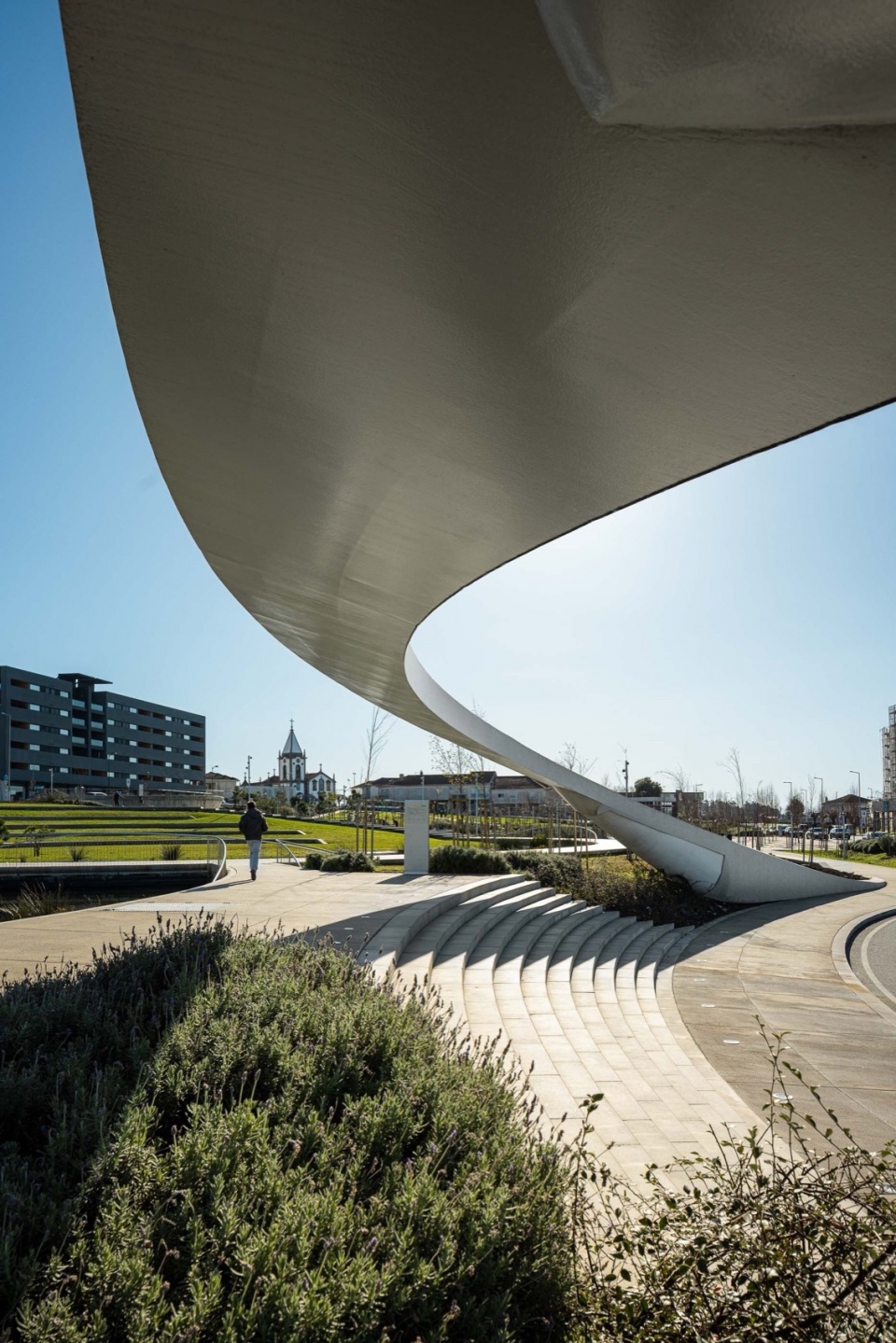 Parque Urbano Gondomar by PAULO MERLINI architects
