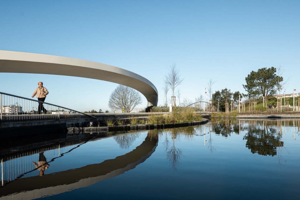 Parque Urbano Gondomar by PAULO MERLINI architects