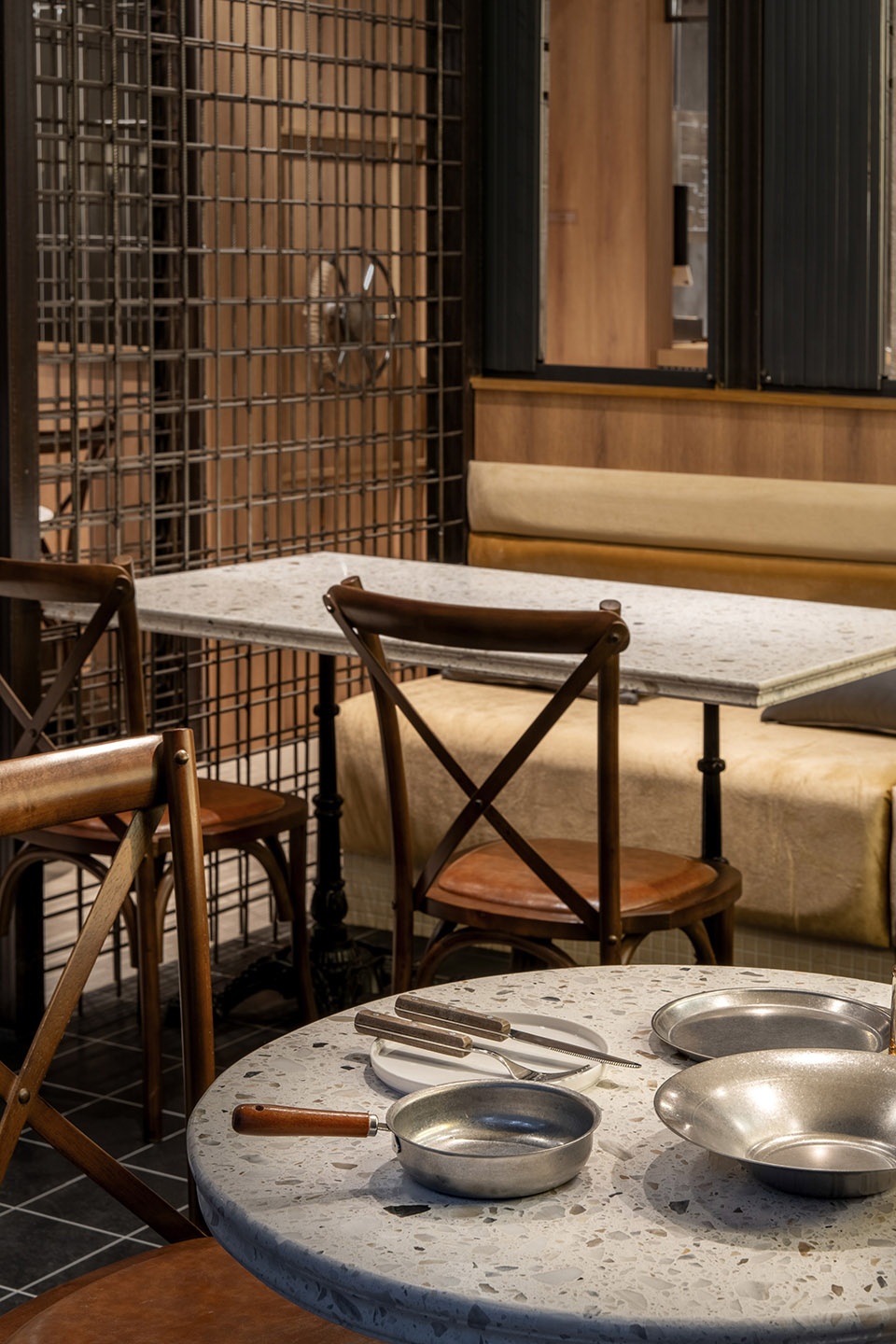 lees pizza by baicai design office