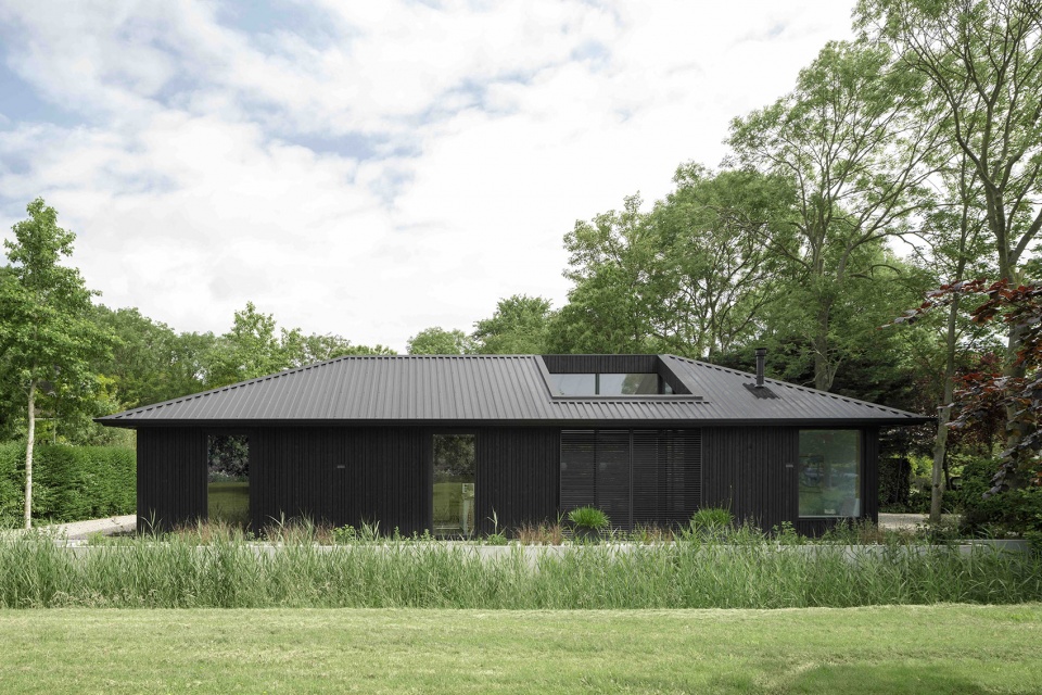 senior shelter by i29 architects