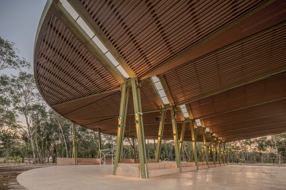 Parque Quintana Roo by AIDIA STUDIO