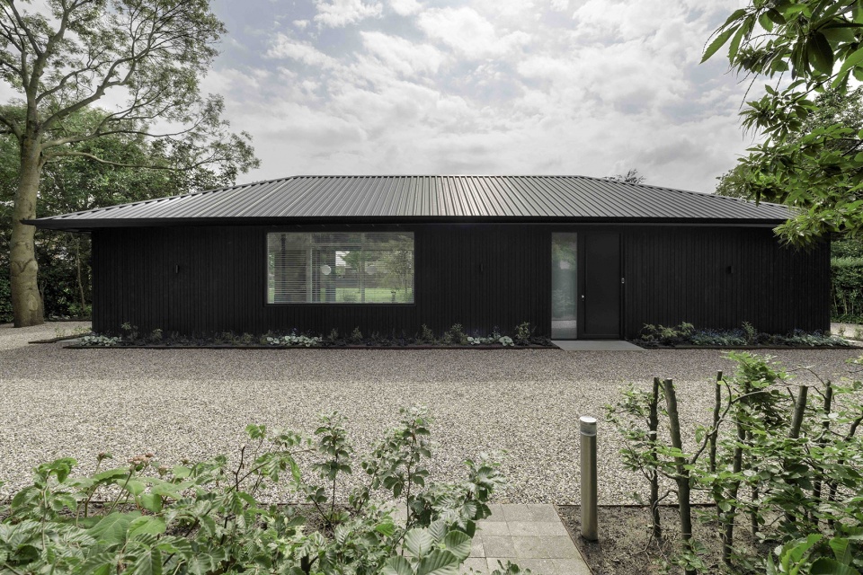 senior shelter by i29 architects