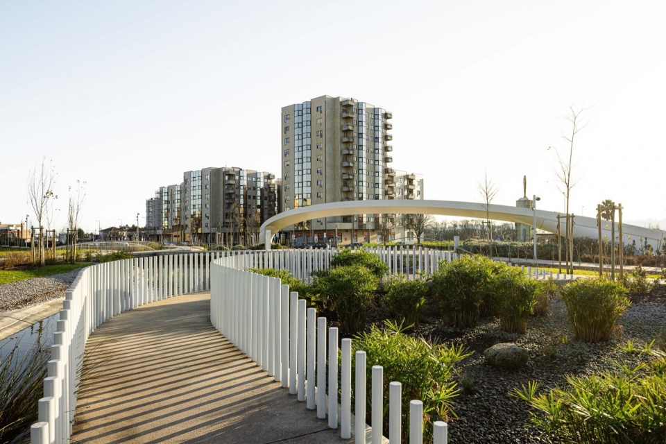 Parque Urbano Gondomar by PAULO MERLINI architects