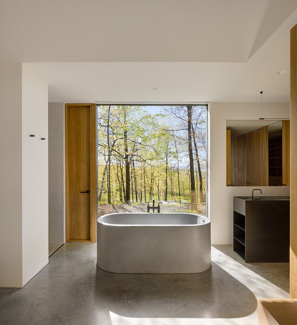 ridge house and barn by worrell yeung