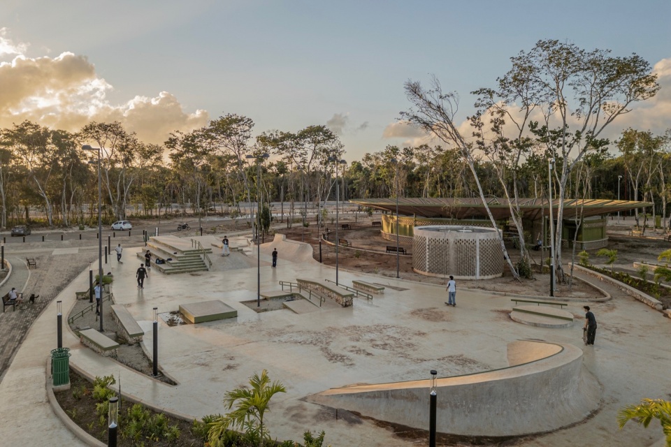 Parque Quintana Roo by AIDIA STUDIO