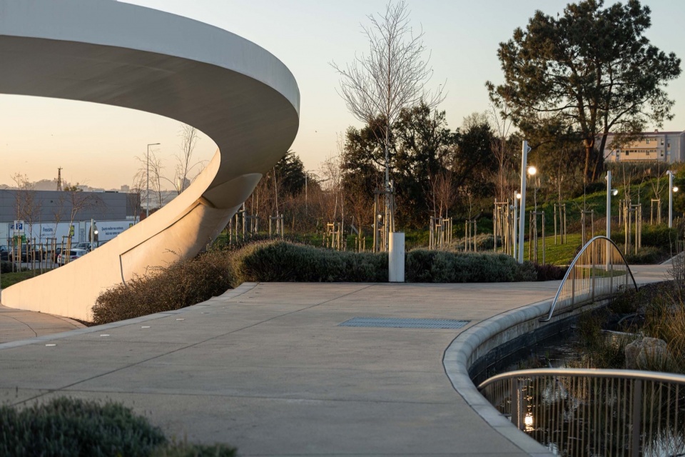Parque Urbano Gondomar by PAULO MERLINI architects