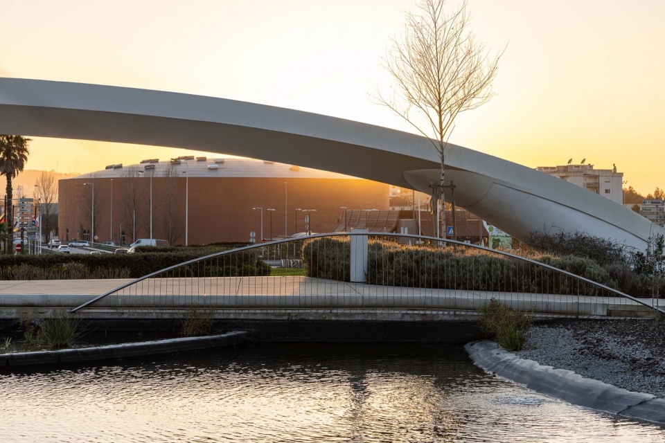 Parque Urbano Gondomar by PAULO MERLINI architects