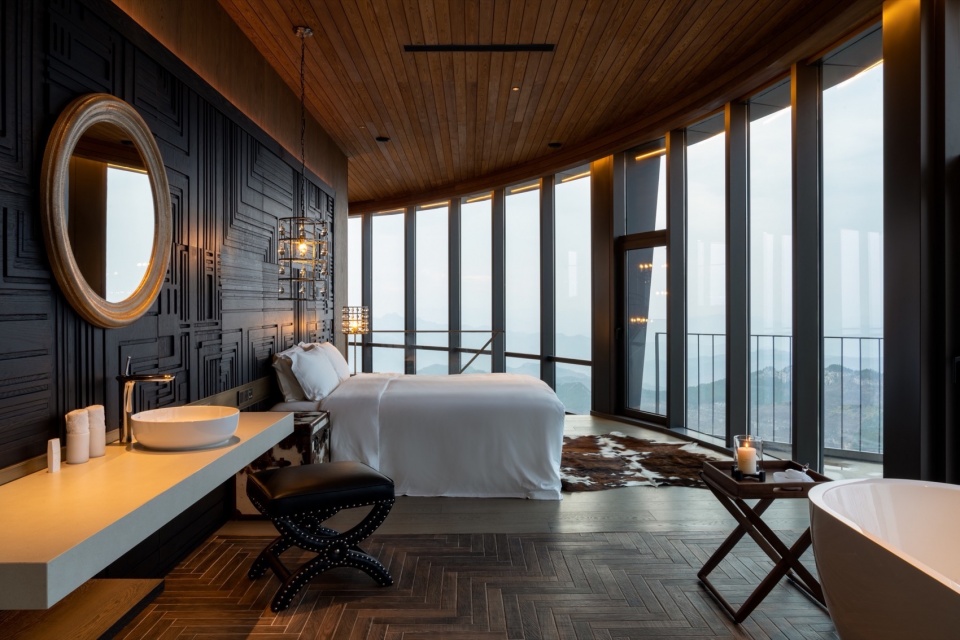 BRIGHT QI HOTELS RESORT by Ten on design