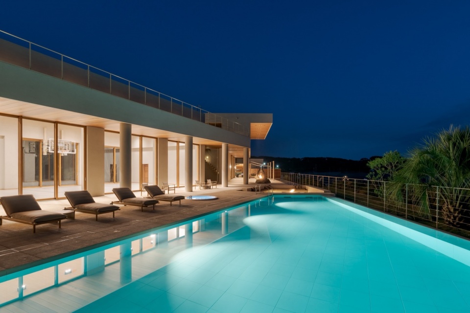 House in Yokosuka by REIICHI IKEDA DESIGN