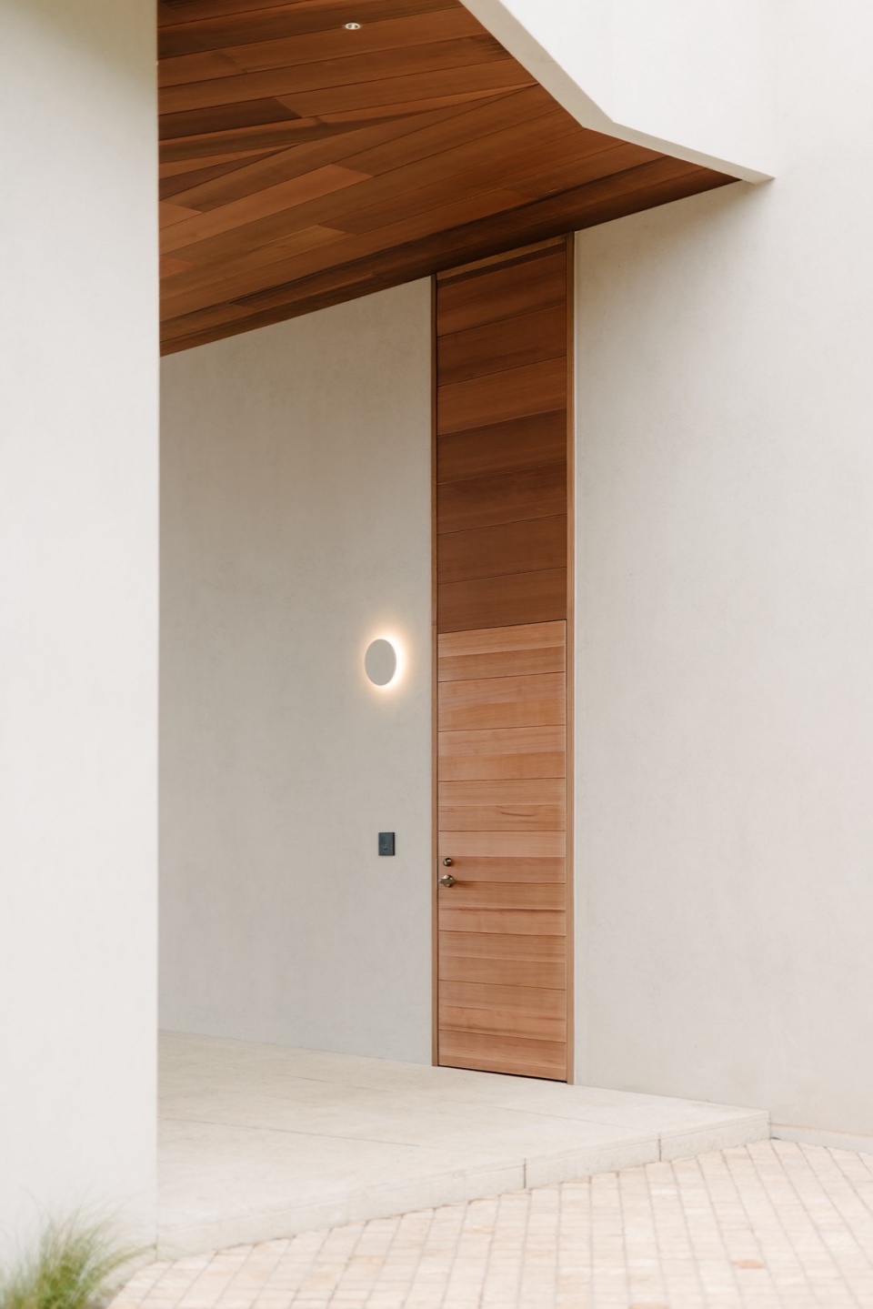 House in Yokosuka by REIICHI IKEDA DESIGN