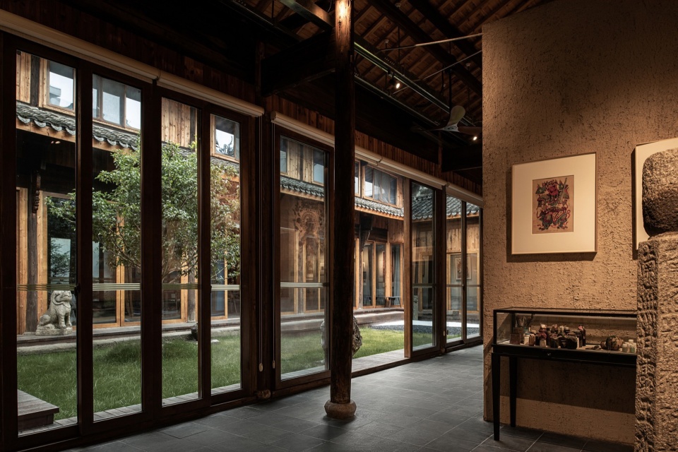 Inshui House by XIAOHUI DESIGN STUDIO