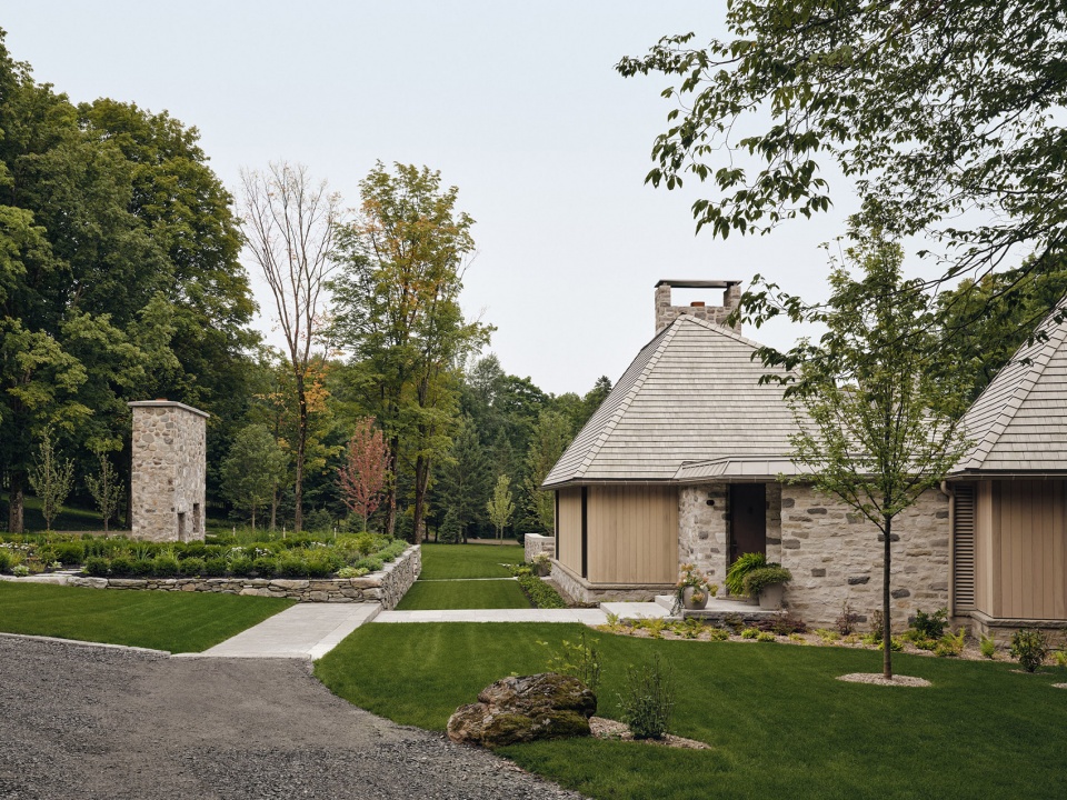 brom residence by atelier carle