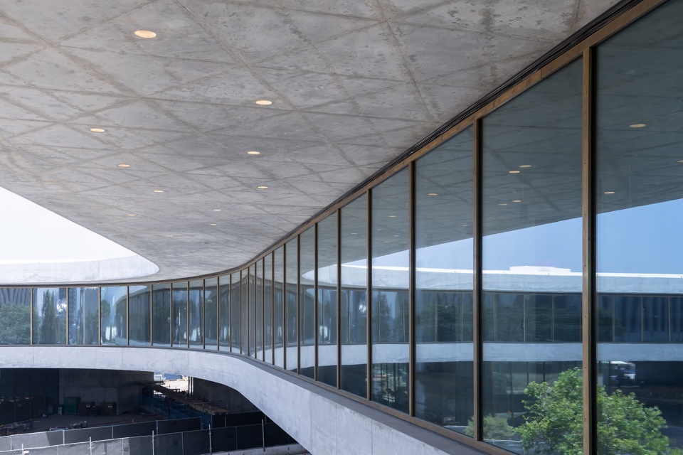 lacmas new david geffen galleries by atelier peter zumthor partners skidmore owings merrill