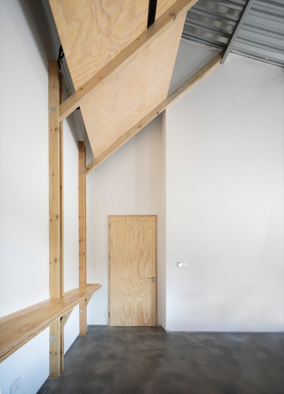 Earthen Architecture and Culture Xi an Research Center by OnEarthStudio