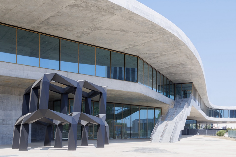 lacmas new david geffen galleries by atelier peter zumthor partners skidmore owings merrill