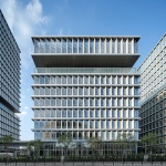 张江集电港B区3-2信息技术产业平台创芯天地，上海 / 致正建筑工作室