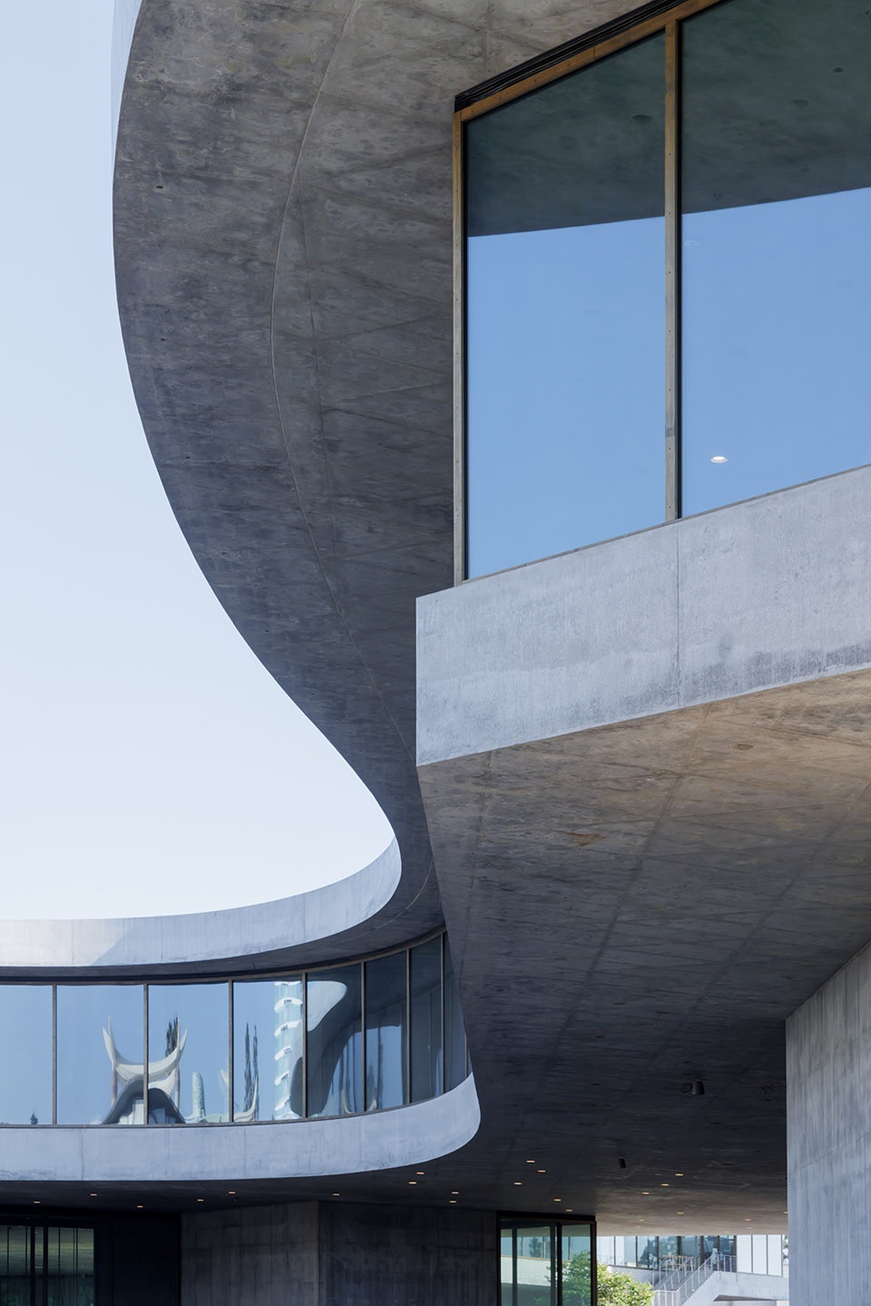 lacmas new david geffen galleries by atelier peter zumthor partners skidmore owings merrill