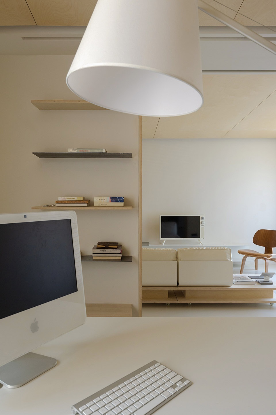 the door residence by simplelinestudio