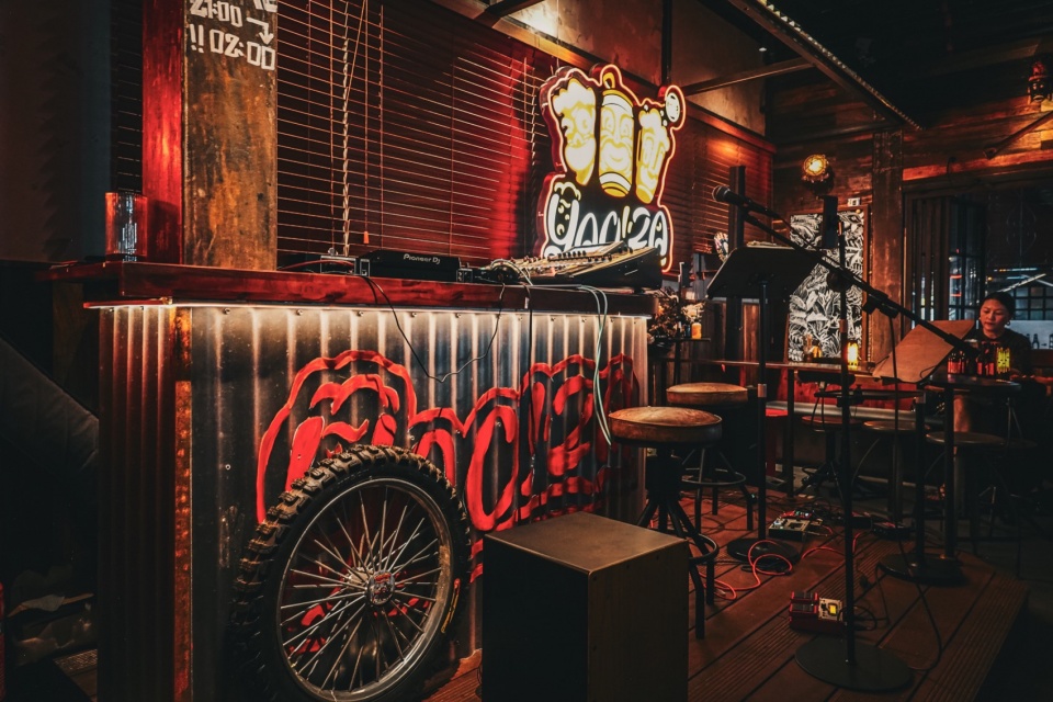 YAO ZA Pizzeria Bar by TM DESIGN