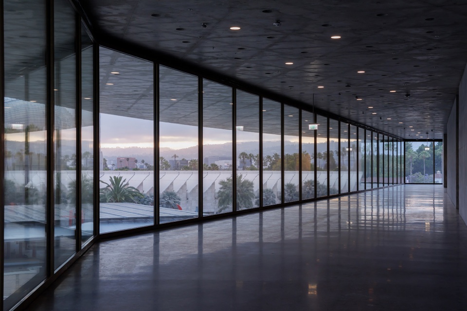 lacmas new david geffen galleries by atelier peter zumthor partners skidmore owings merrill