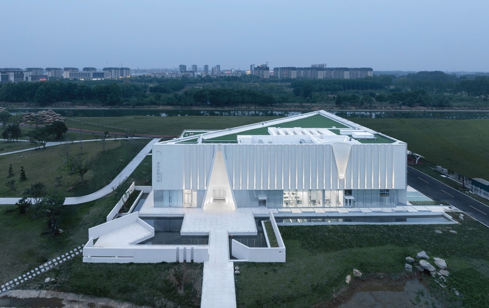 the taierzhuang library by tongyuan design