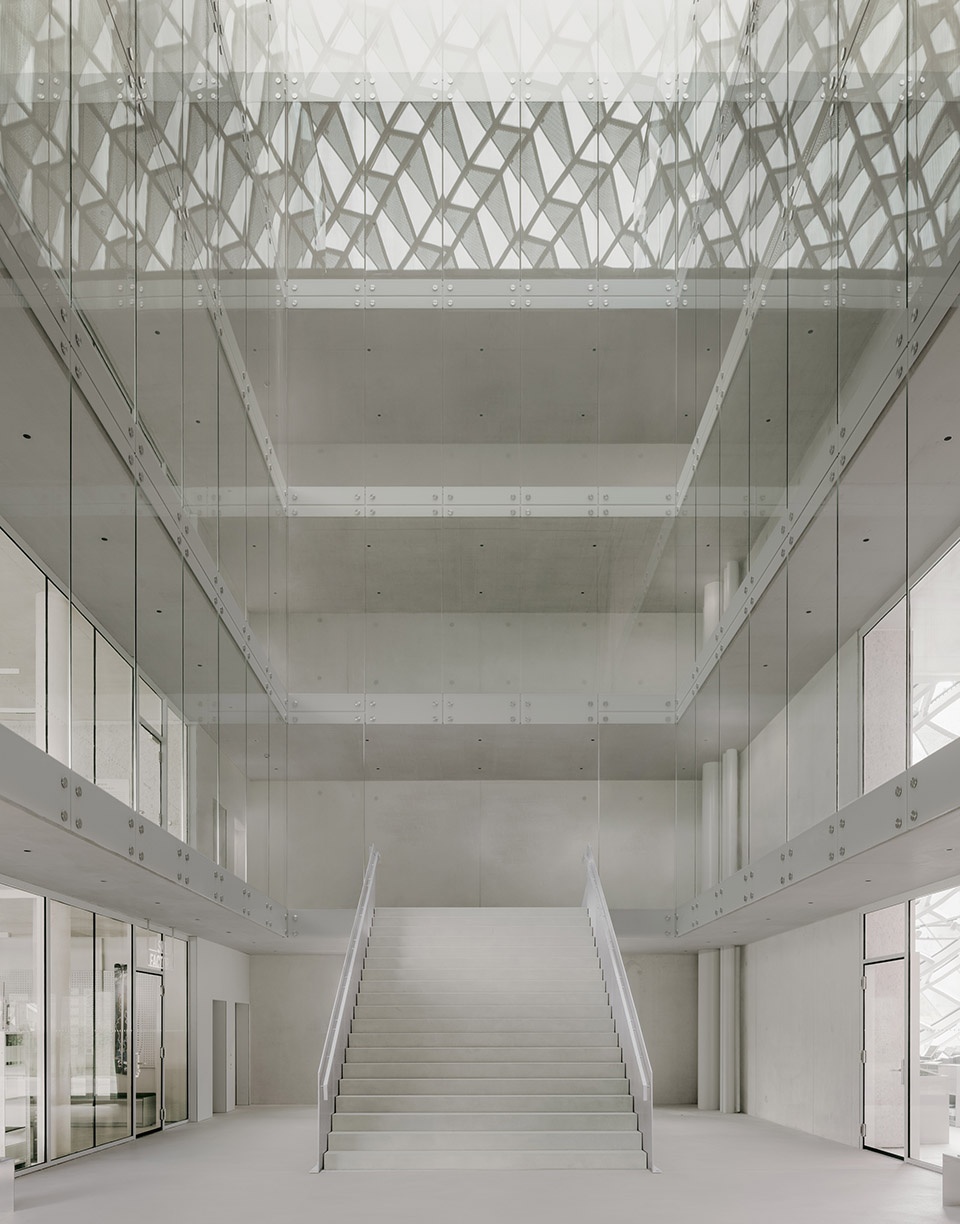 dynafit headquarters by barozzi veiga