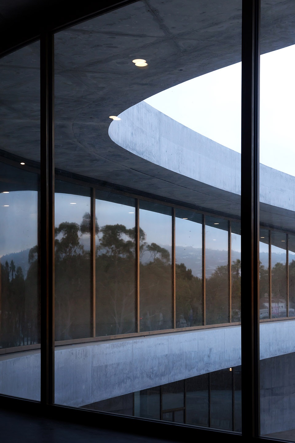 lacmas new david geffen galleries by atelier peter zumthor partners skidmore owings merrill