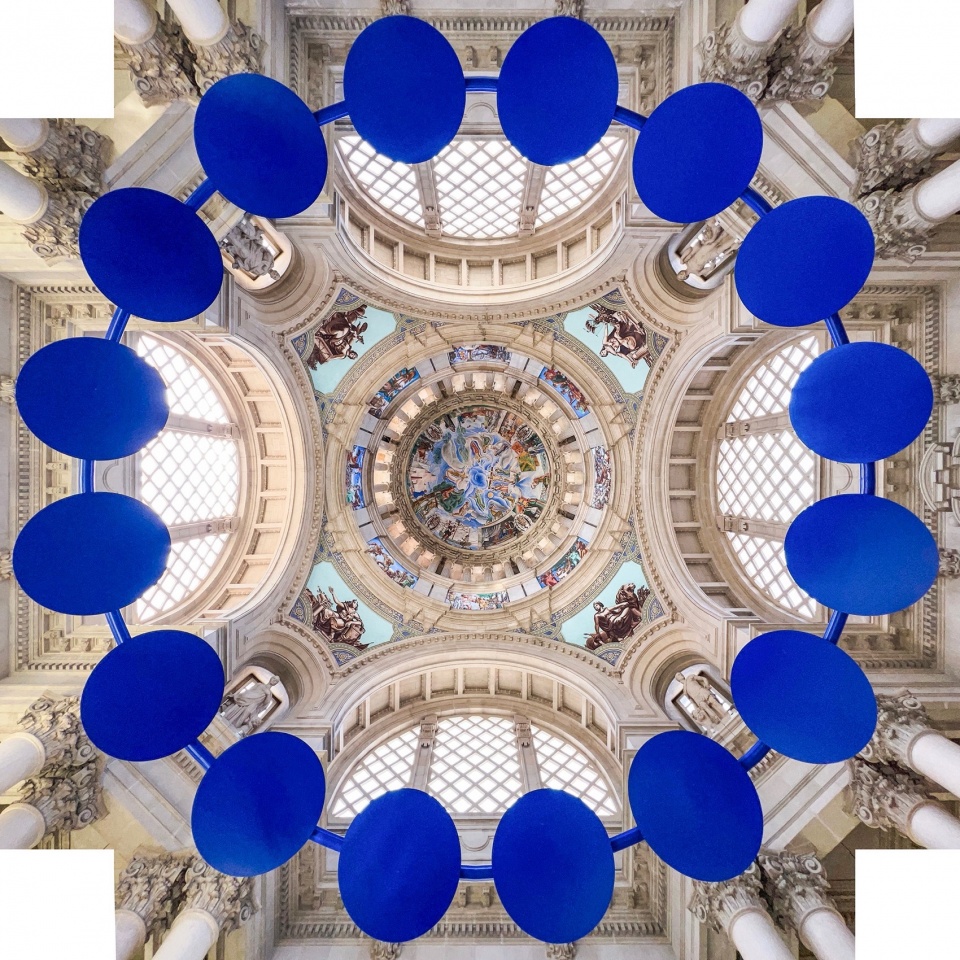 A CROWN OF EYES by Anna Eugeni Bach