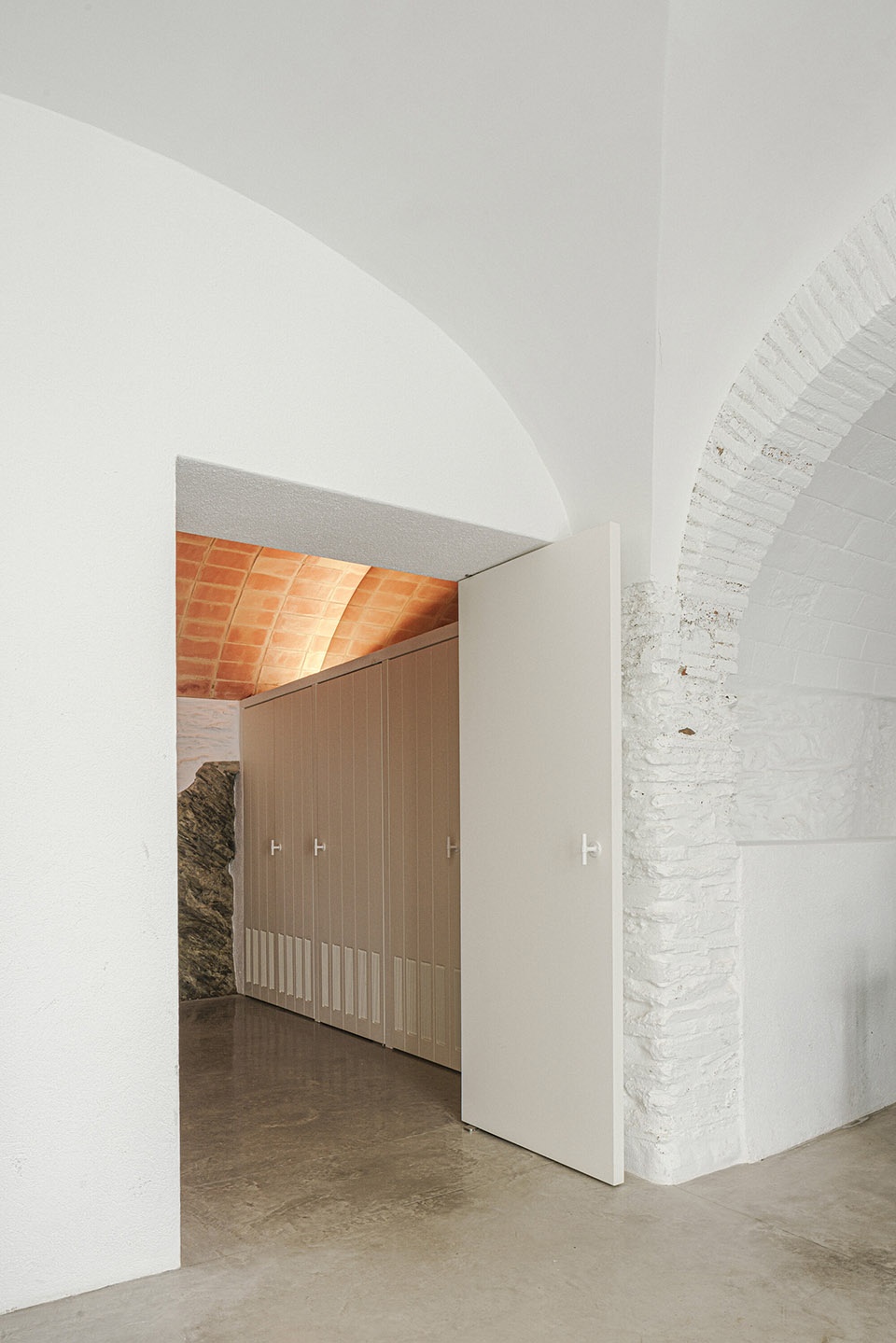 fishermans house in cadaques by bea portabella jordi pages