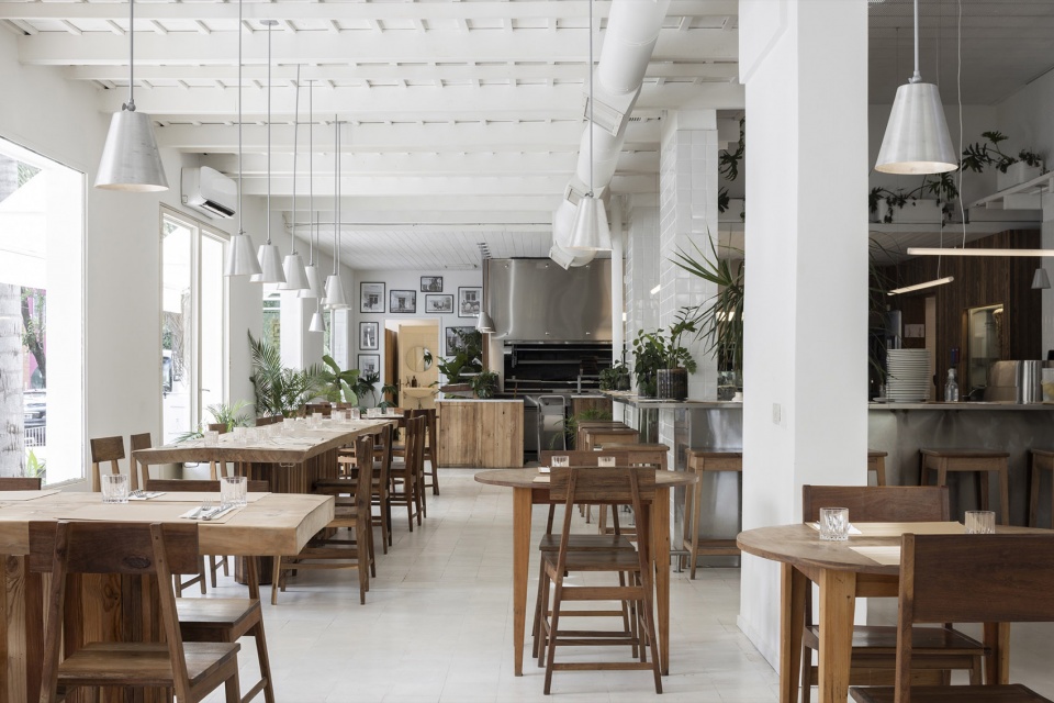 hermanos restaurant by ohio estudio