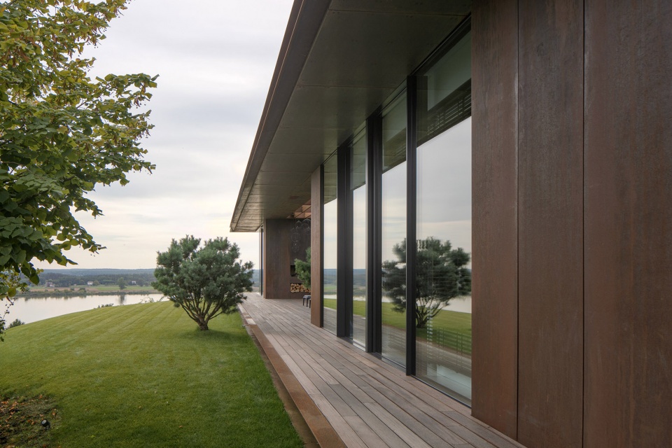 house in the slope by 77 studio