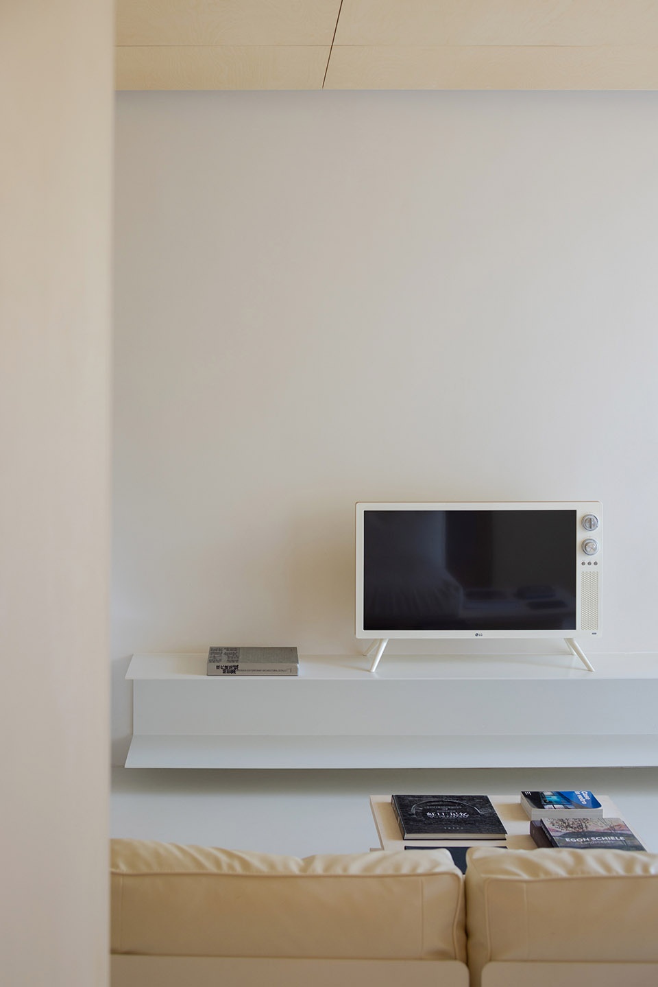 the door residence by simplelinestudio