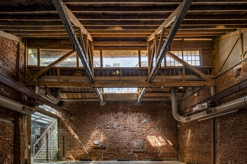 if be ice factory ballard estate by malik architecture