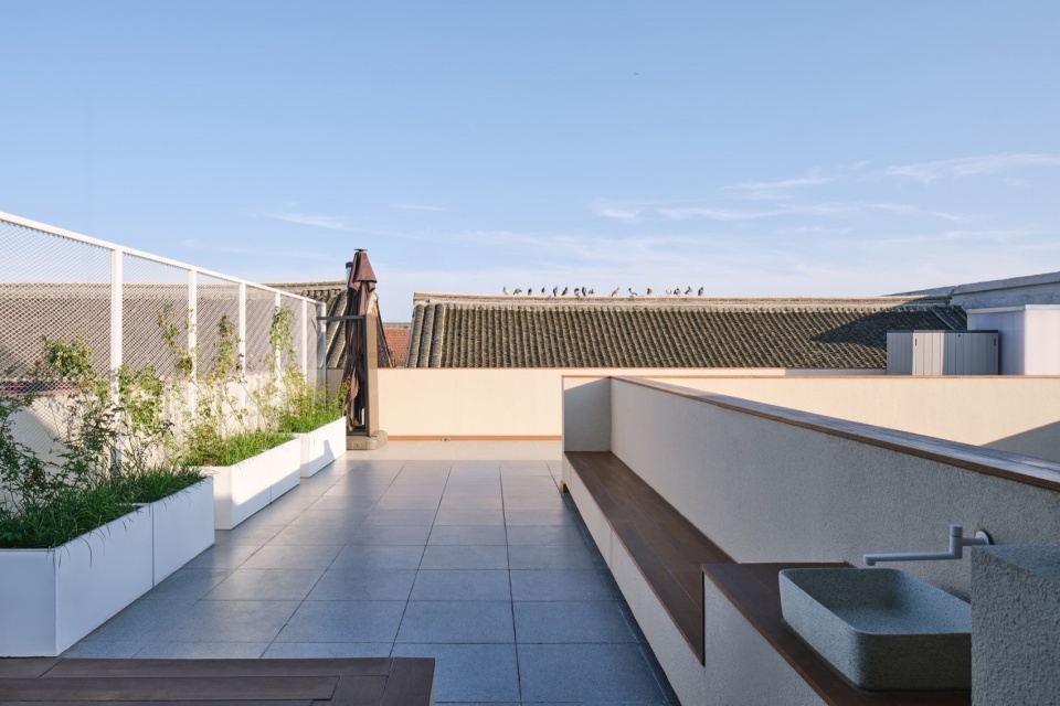 Chill House by STEPS Architecture