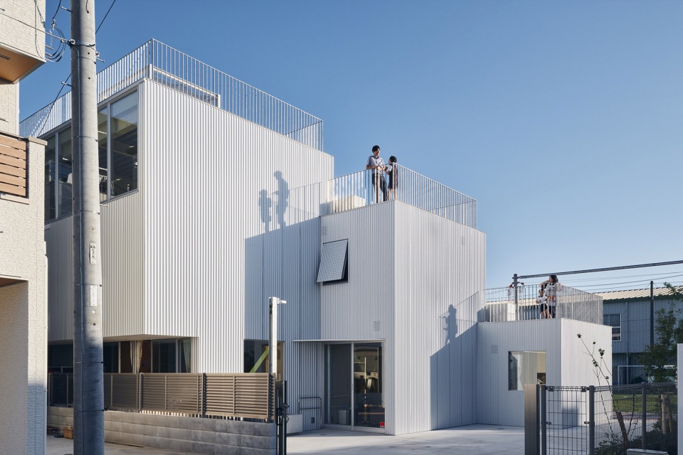 kawasaki korean school by taiga kasai chong aehyang architecture