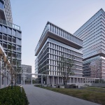 张江集电港B区3-2信息技术产业平台创芯天地，上海 / 致正建筑工作室