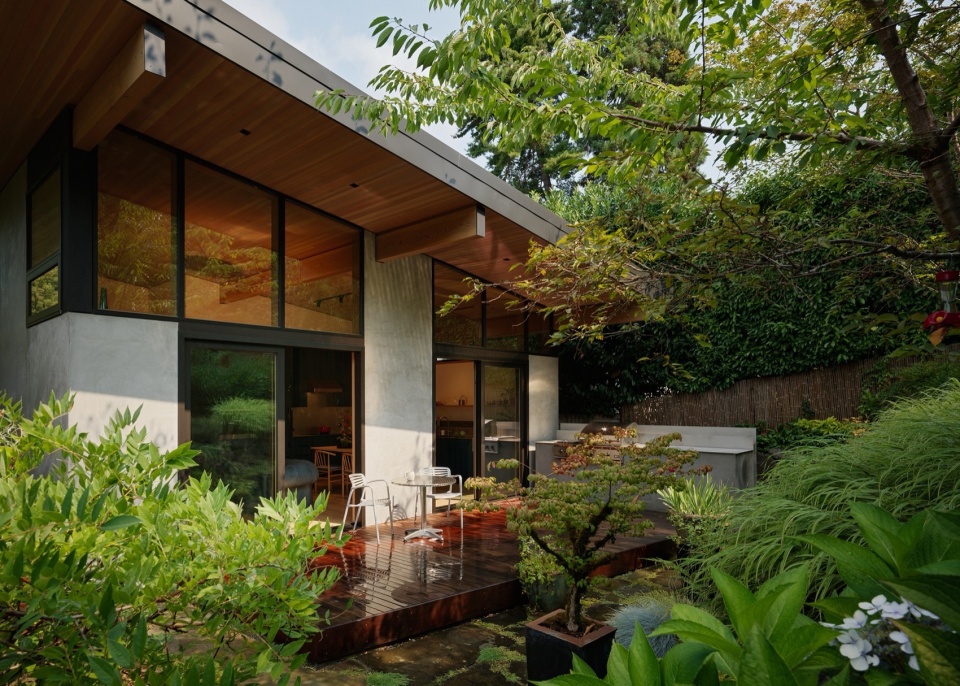 In Kind House by GO C
