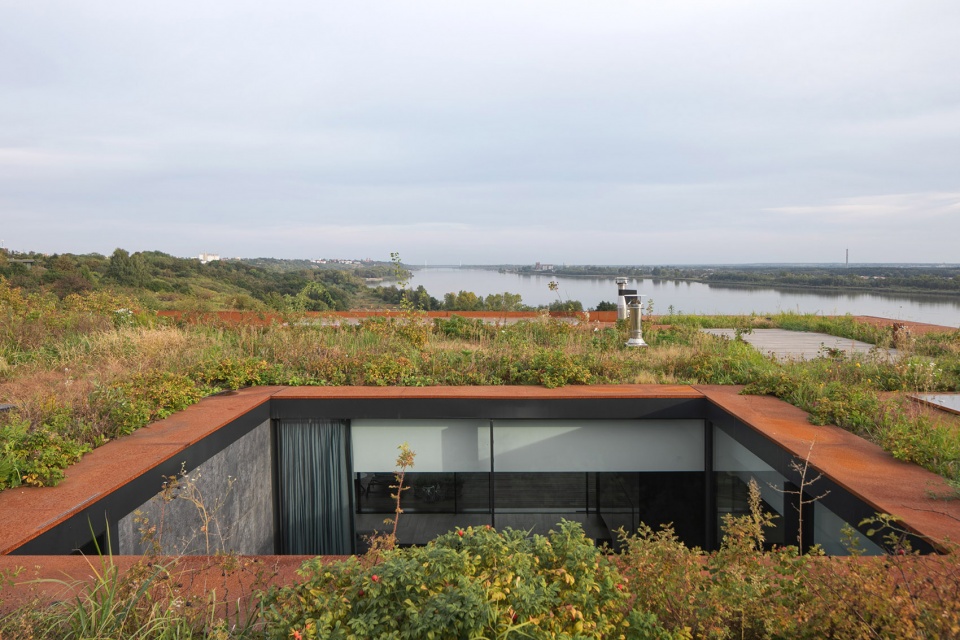 house in the slope by 77 studio
