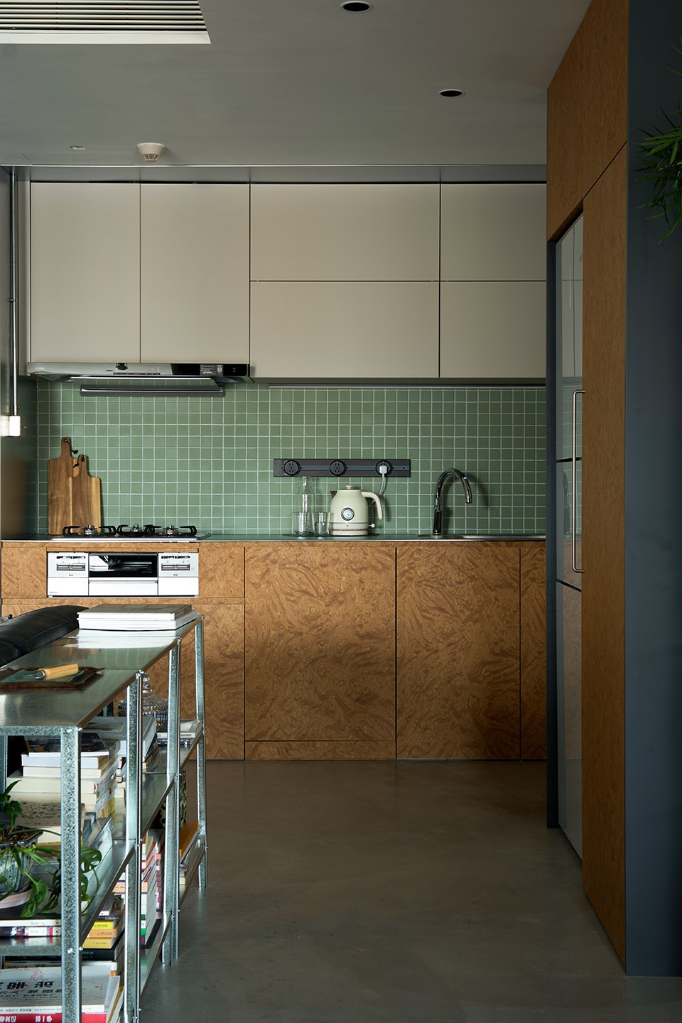 interior renovation of an apartment by fuyudi studio