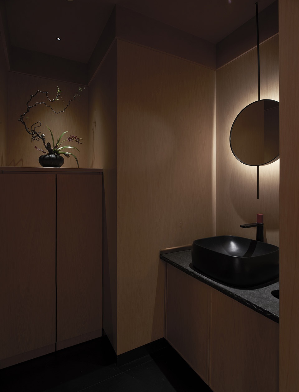 xi restaurant bar by odd okamoto deguchi design